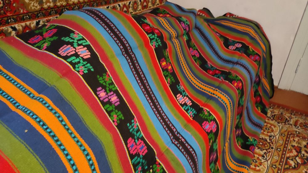 Продам великий домотканий килим