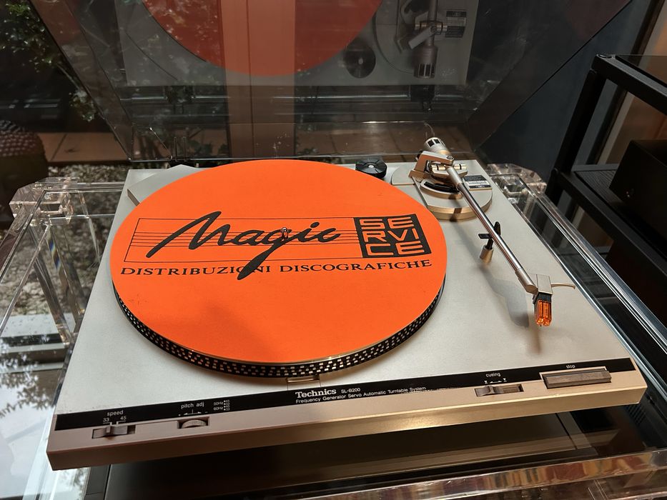 Gira discos Technics SL-B200 em excelente estado e agulha nova