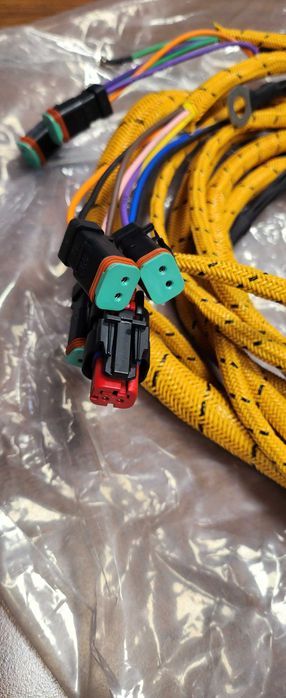 Wiązki elektryczne do maszyn budowlanych! Liebherr, CAT i inne