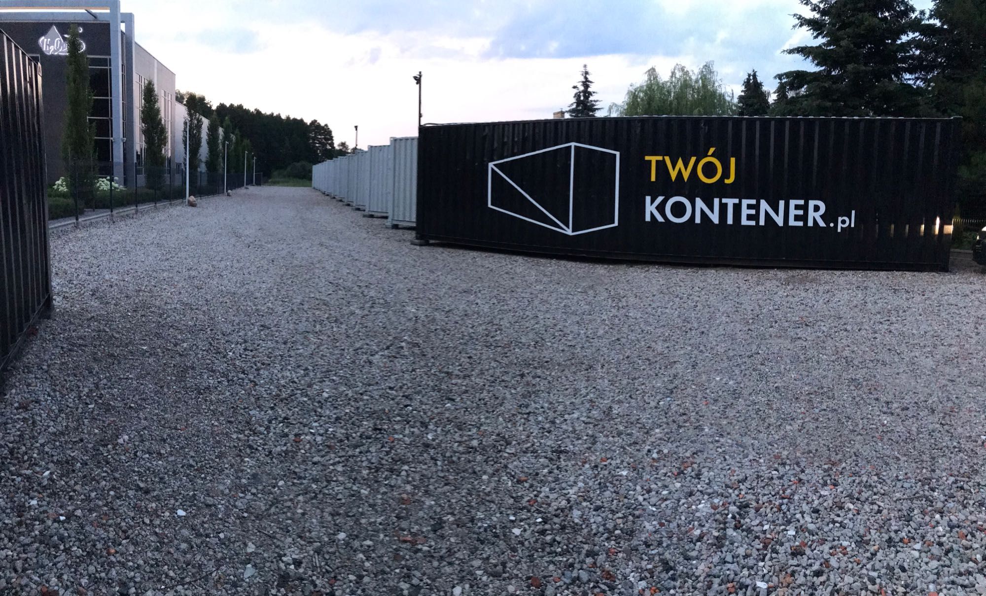 Magazyn 14m2 Poznań Self-storage Kontener Samoobsługowy Tani