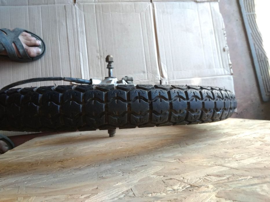 Продам переднее колесо на мопед