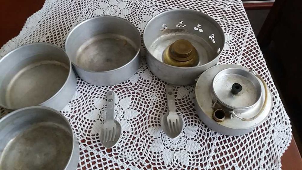 Zestaw garnków biwakowych+czajnik i kuchenka