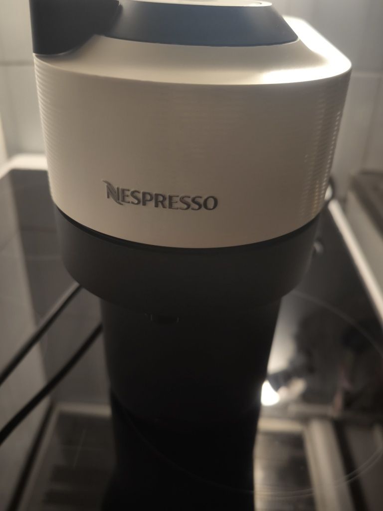 Máquina de café Nespresso vertuo pop