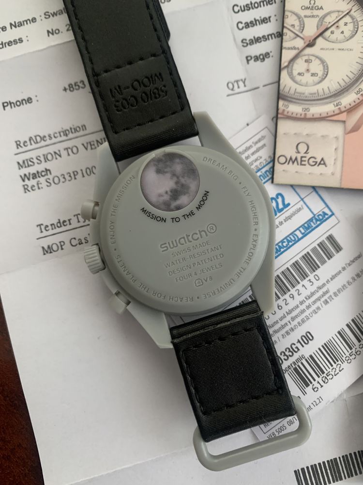 Omega swatch, культова колаборація.