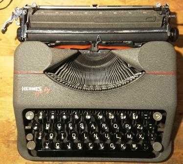 Máquina De Escrever Hermes Baby Vintage fabricado na Suíça 1949