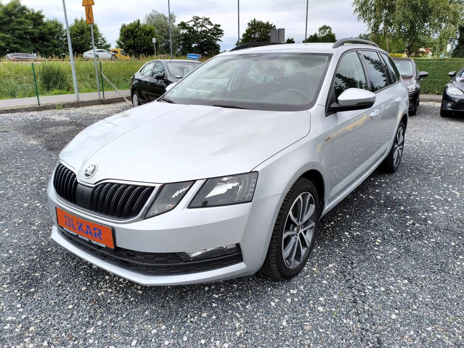Skoda Octavia AUTOMAT DSG * bezwypadkowy * SERWISOWANY * w doskonałym stanie * NAVI