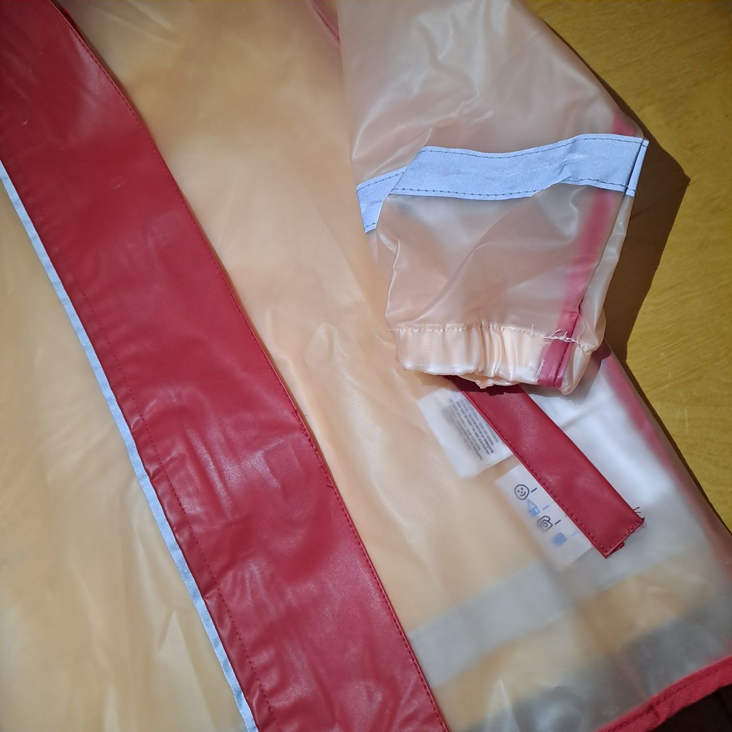Kurtka przeciwdeszczowa rozm 86/92
