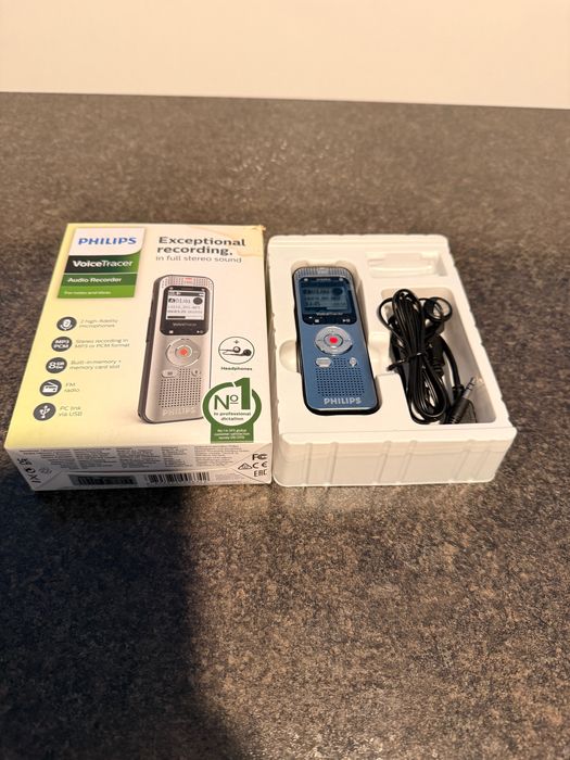 Dyktafon Philips 2050 nowy