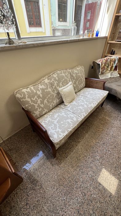 Sofa antigo recuperado
