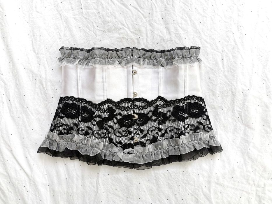 Gorset w stylu coquette lolita