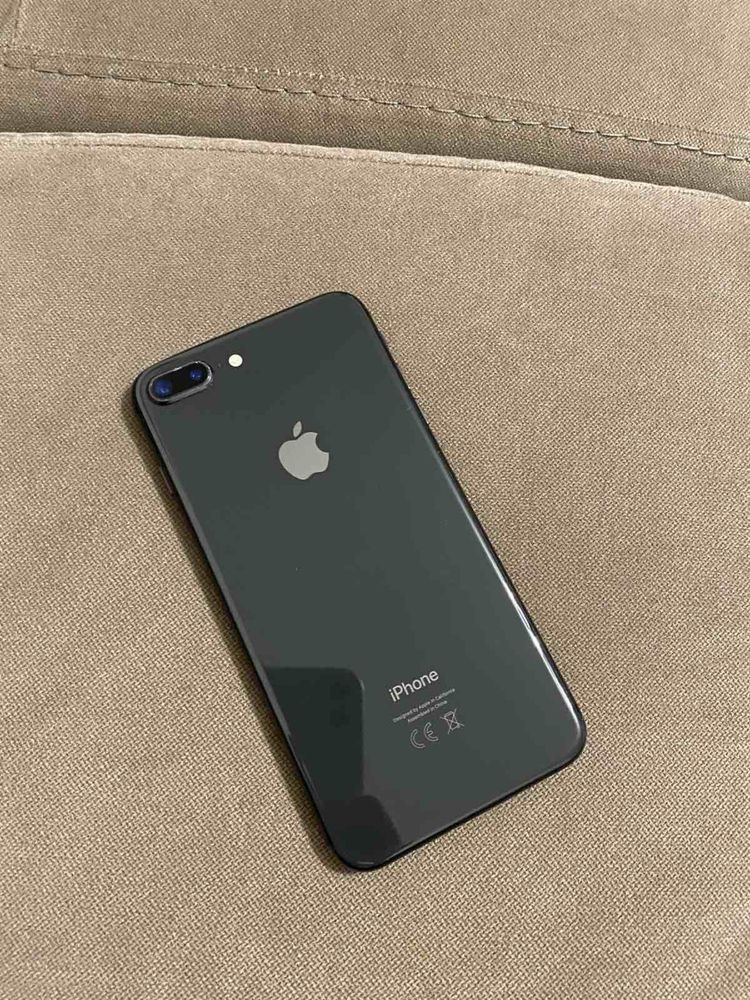 iPhone 8plus 64гб в гарному стані