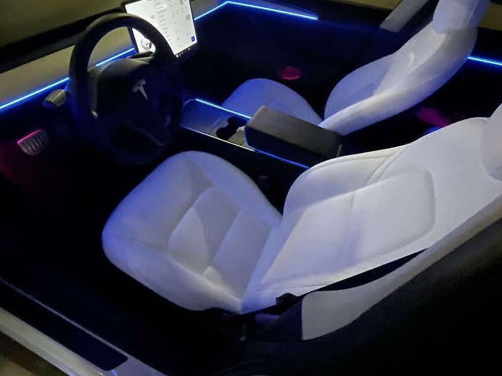 TESLA Model 3 2022