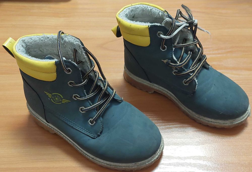 Buty zimowe chłopięce r. 32