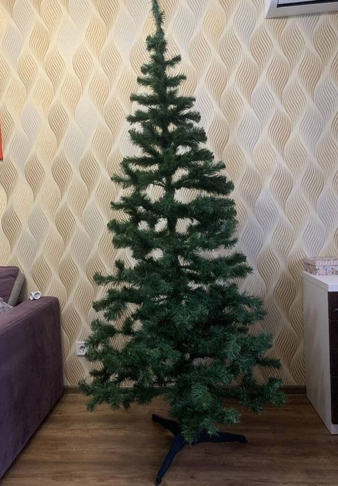 Продам штучну ялинку