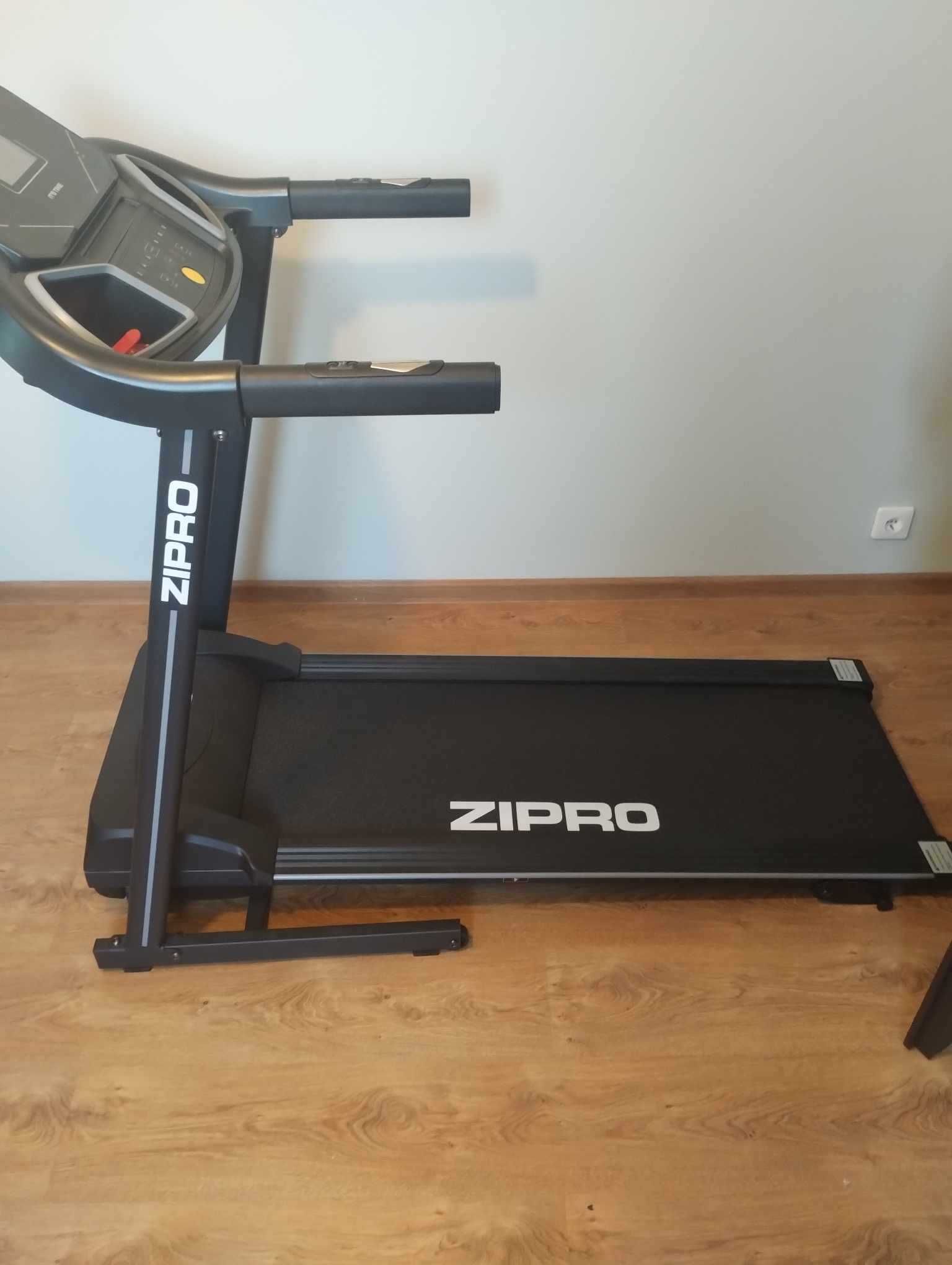 Bieżnia Zipro Colt