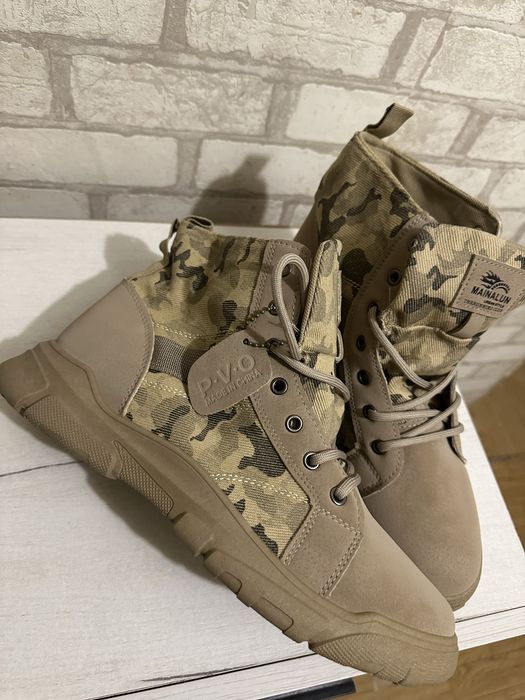 Ботинки  берцы высокие камуфляжные