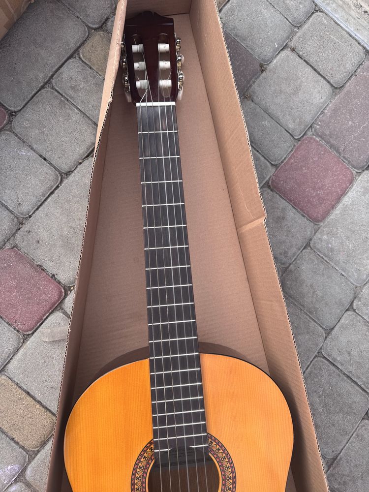 Гітара Yamaha , оригінал,привезена із Данії С45
