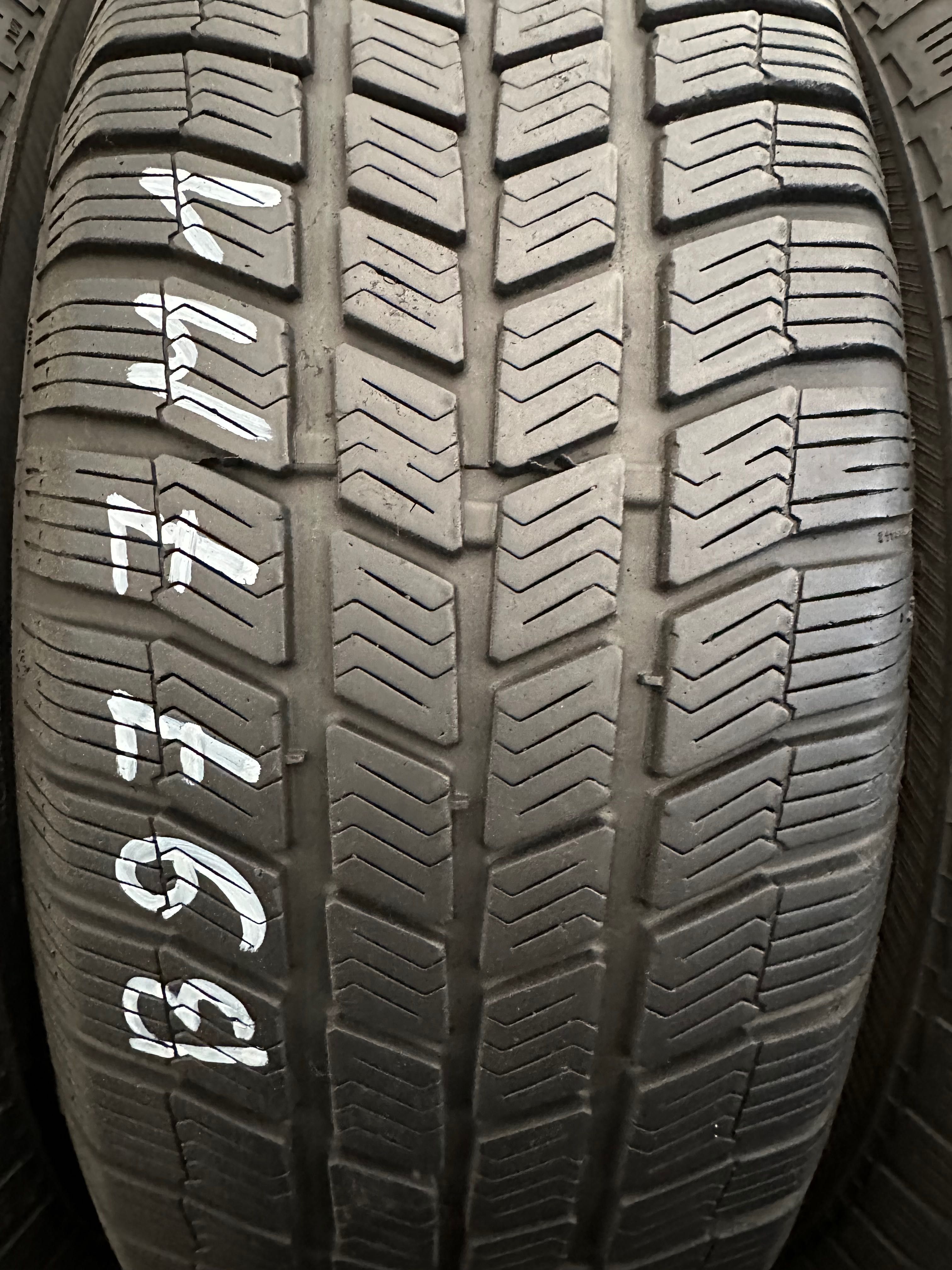 Opony zimowe 215/65R16 98H BARUM Polaris 3 4x4