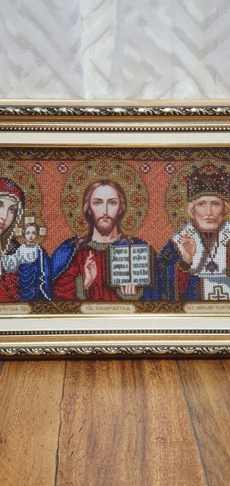 Образ з бісеру трьох святих