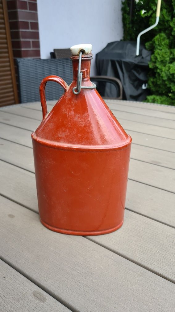 Stara emaliowana butelka, manierka retro