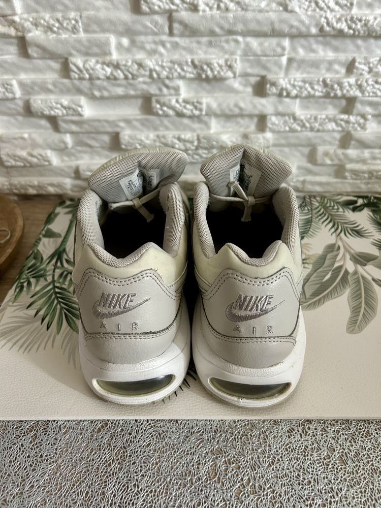 Nike Air Max Command WMNS 40 25,5