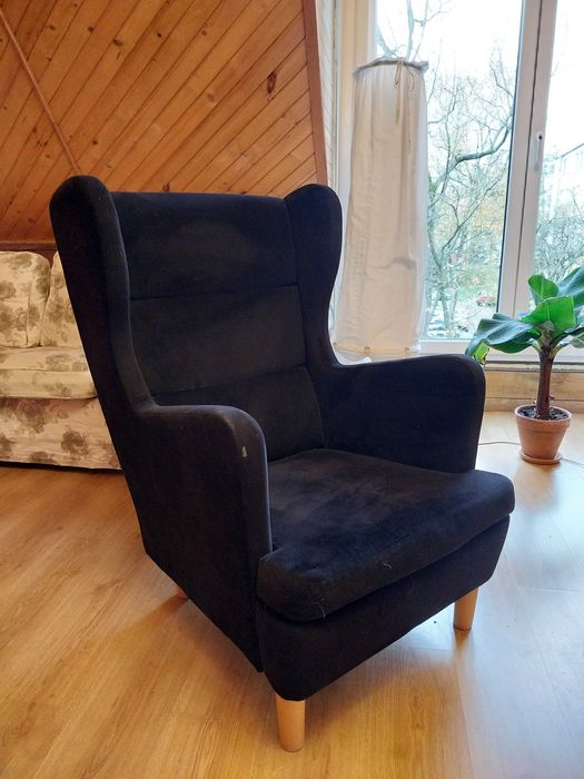 Fotel czarny uszak