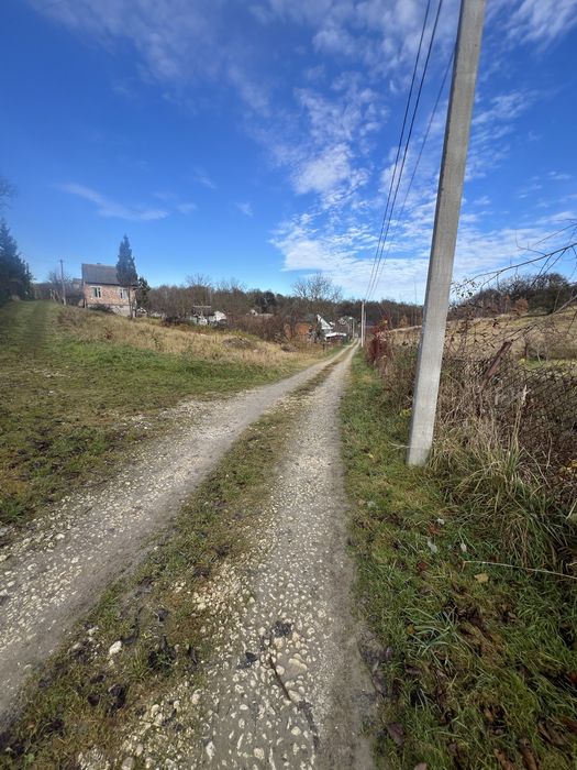 Продаж земельної ділянки 4.36 сот. в с. Липники ціна 9999$.