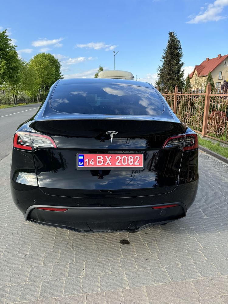 Tesla moel Y 2022