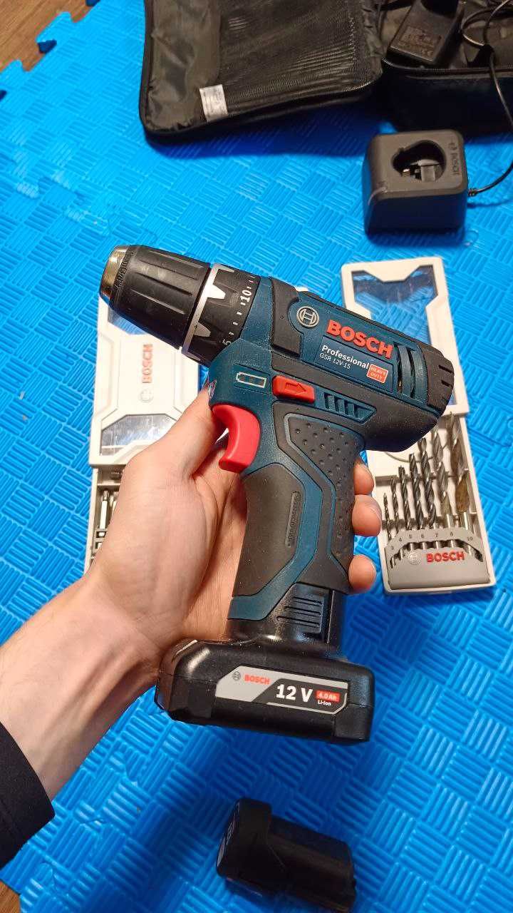 Bosch Professional GSR 12V-15 (дрель-шуруповерт)