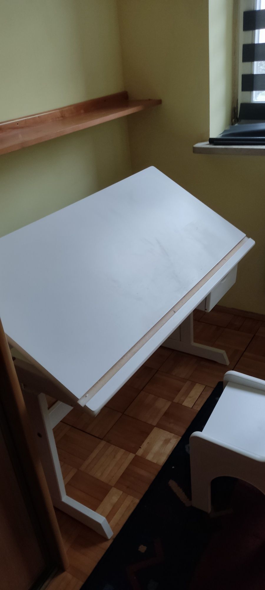 Biurko stół kreślarski i krzesełko dla dziecka