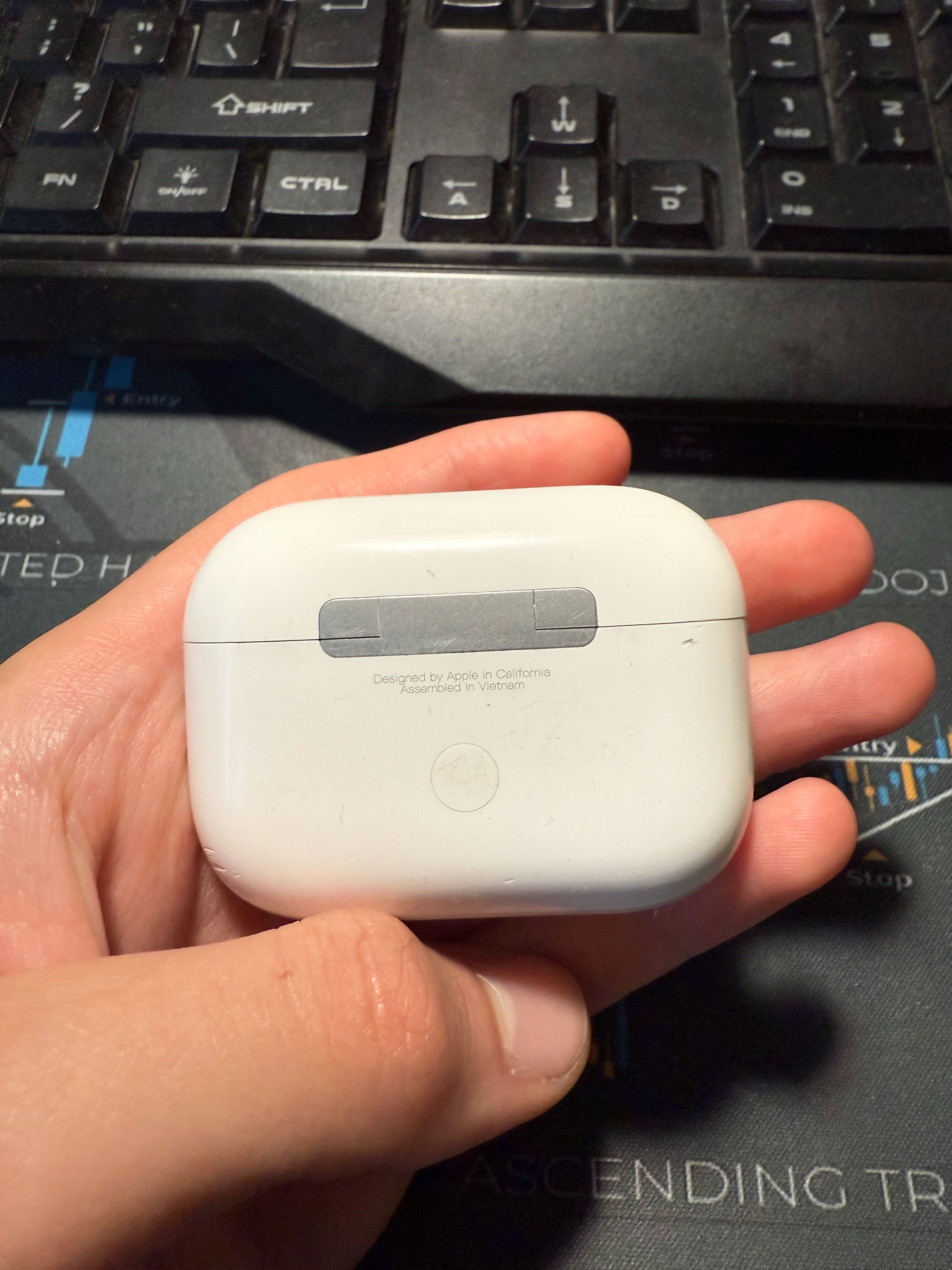 Oryginalne etui AirPods Pro 2 (2023) – bez słuchawek
