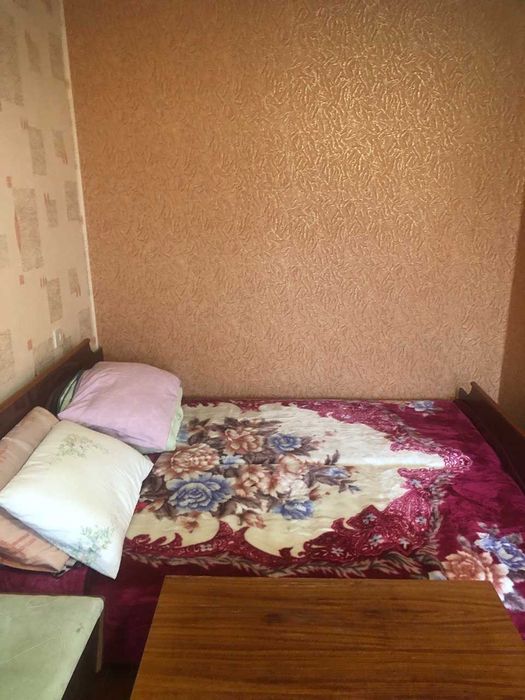 Цегляний будинок. Зручний 2й поверх. Хороший район