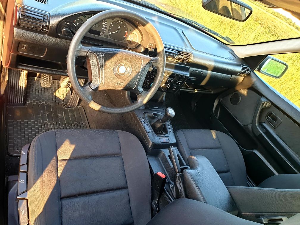 Bmw e36*Compact*zadbany*niski przebieg*bez rdzy!!!