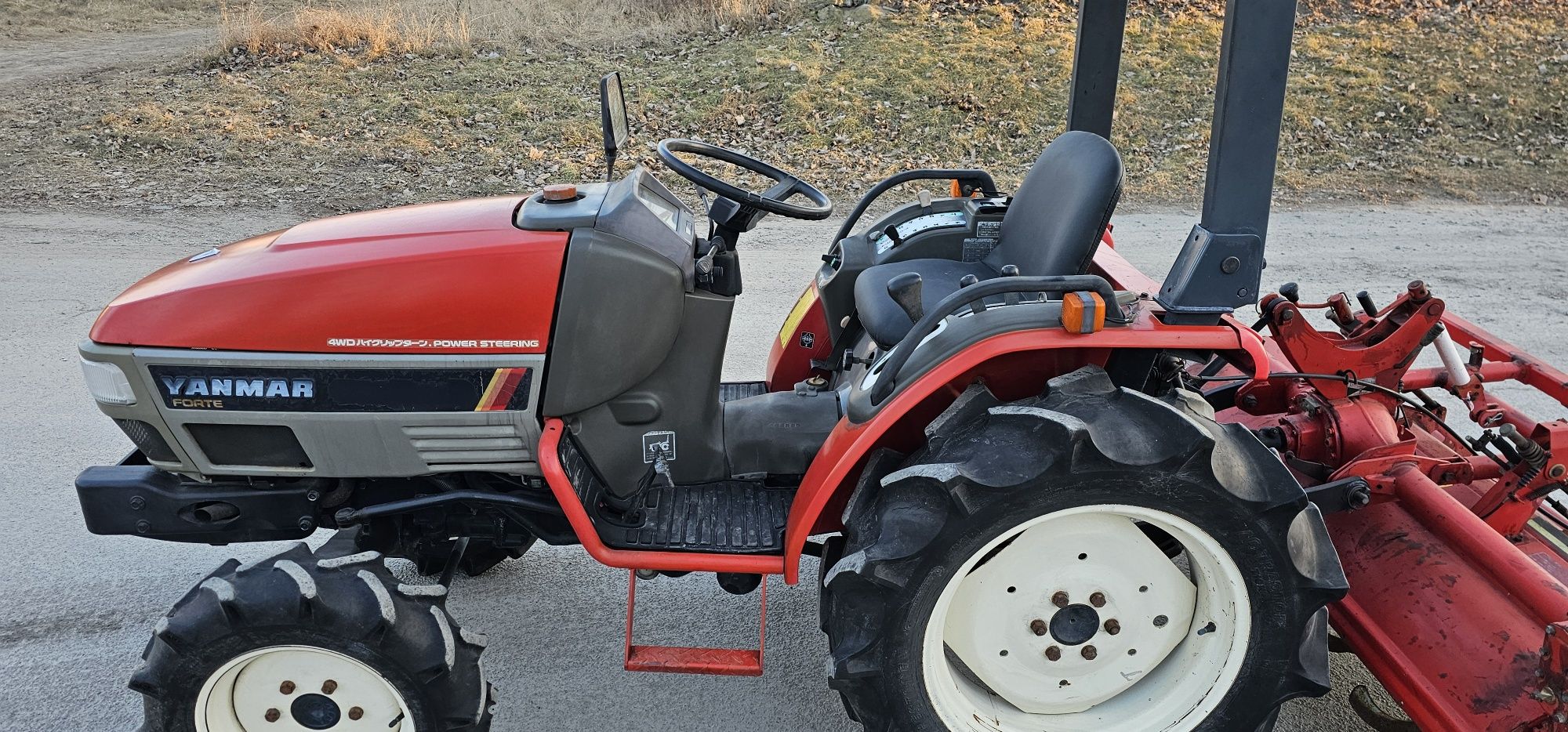 Японський Мінітрактор Трактор  Yanmar F 230