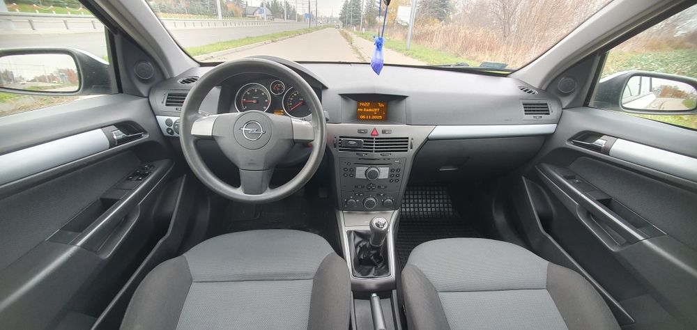 Opel Astra H 2005r. Diesel  1.7 CDTI. Doinwestowany Stan BDB.