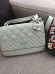Mala Guess e Moschino