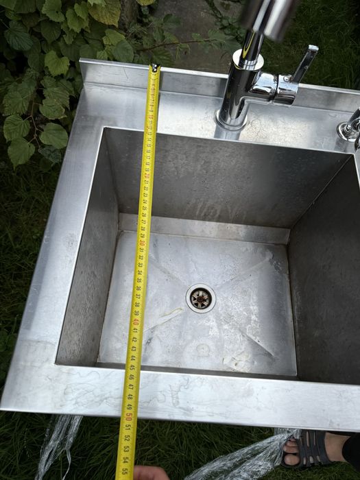 Мийка з нержавіючої сталі