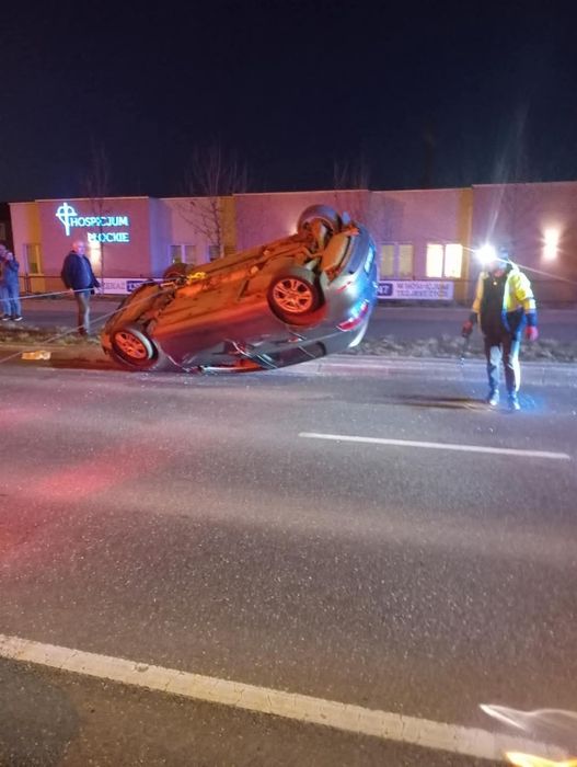 Laweta Pomoc Drogowa Transport Holowanie Ciągniki Maszyny rolnicze 15t