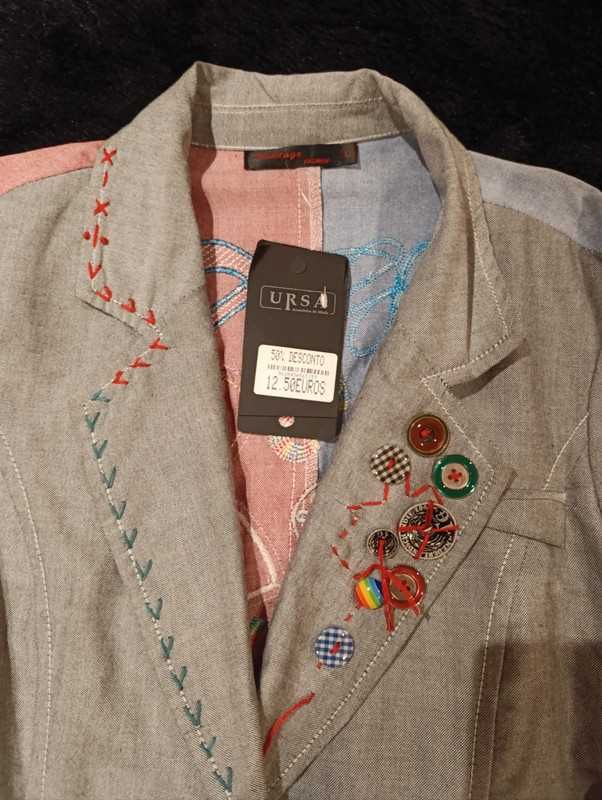 Blazer estilo Desigual