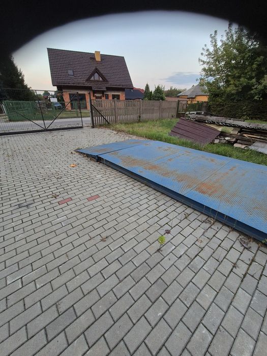 Waga najazdowa,samochodowa, mało używana.