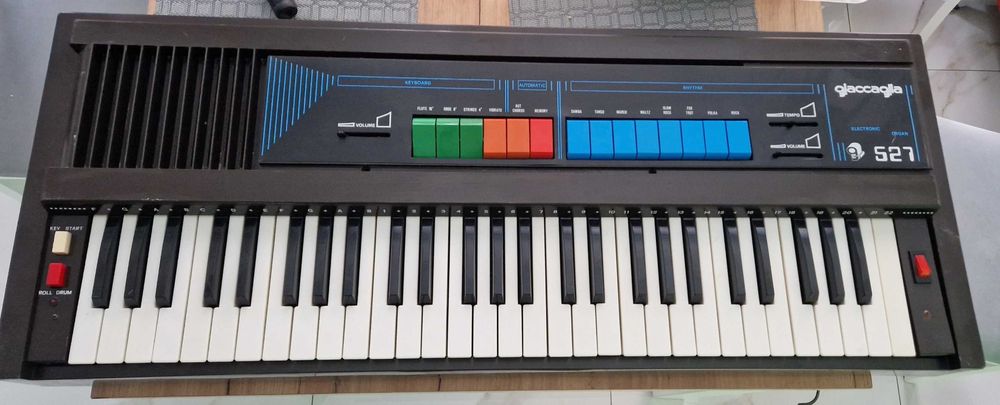 GIACCAGLIA 527 Organy Made in Italy keyboard Quelle