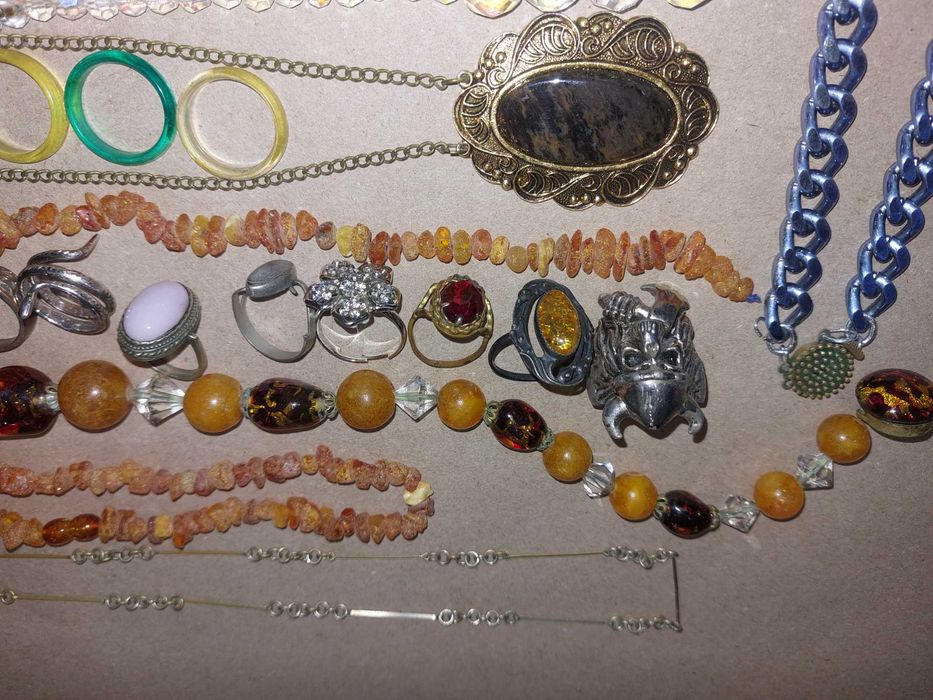 Брошка (кулон, серьги, бижутерия) из СССР.