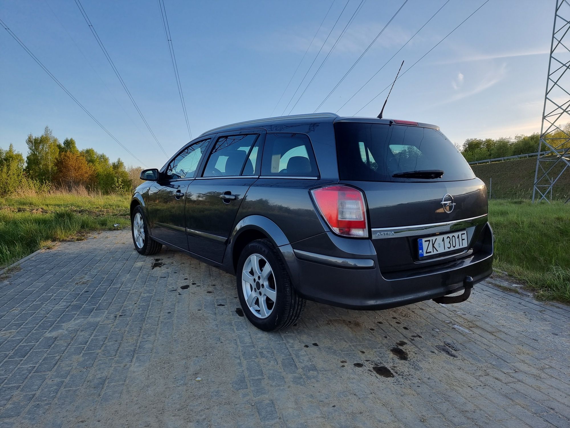 Opel Astra H 1.6b 116km 2008r