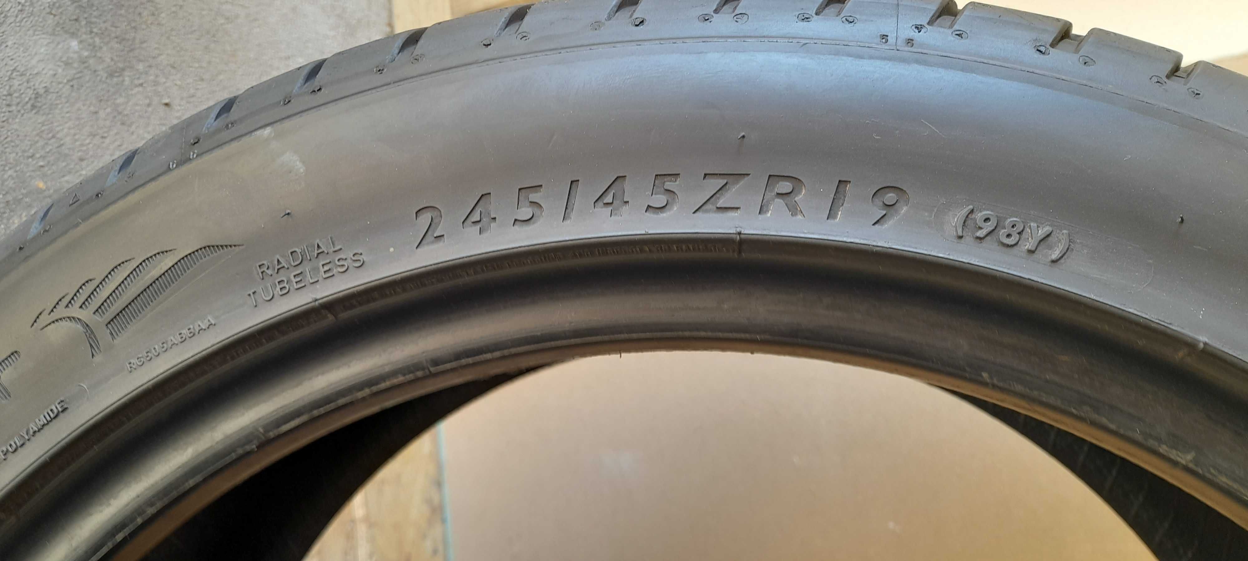 Opony Dunlop Sport Maxx RT 245/45/19