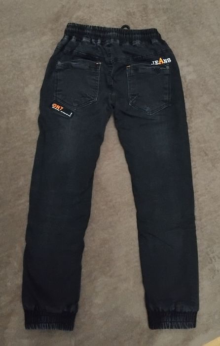 Джинси теплі чорного кольору р.128