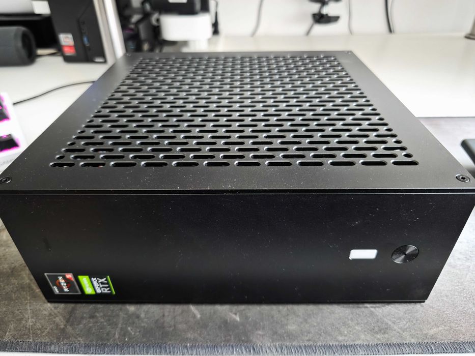 PC Mini Ryzen 5 9600X, 32GB DDR5-5600, Noctua, MSI B650i e Caixa