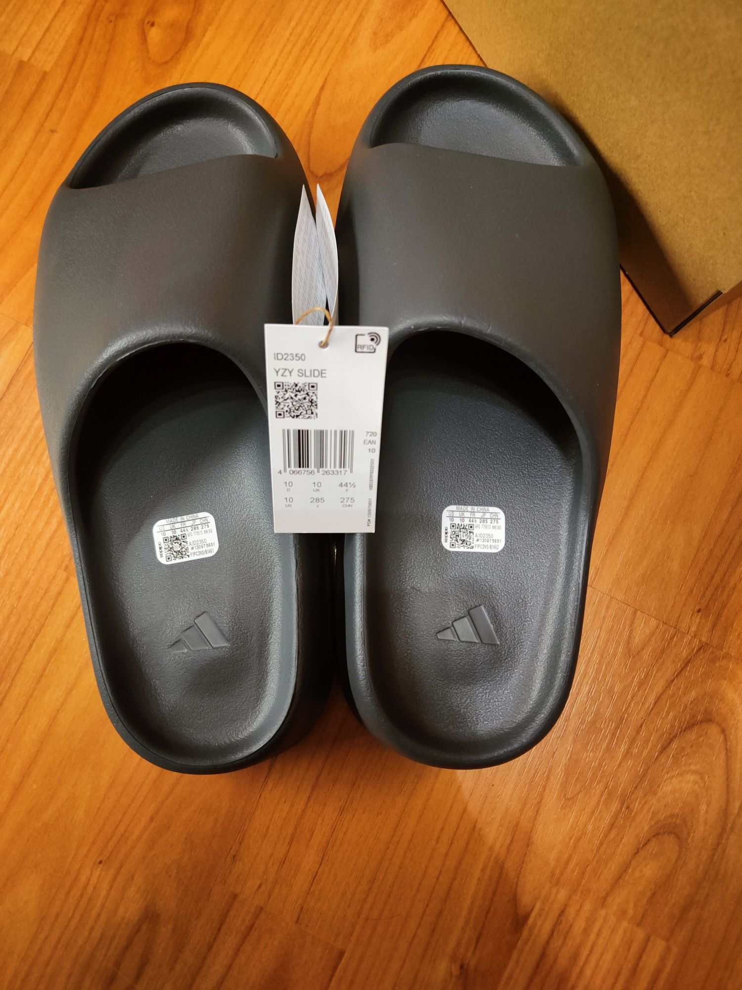 Yeezy Slide Szare 44 ½ Nowe z Metką Nie Zakładane