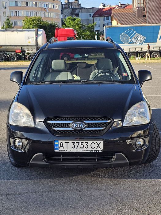 Кіа Carens 2009 рік