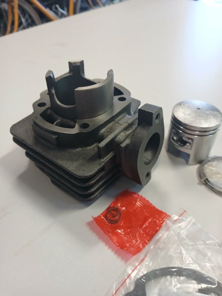 Cylinder Suzuki AD50 Derbi Italjet 50 41mm 2t