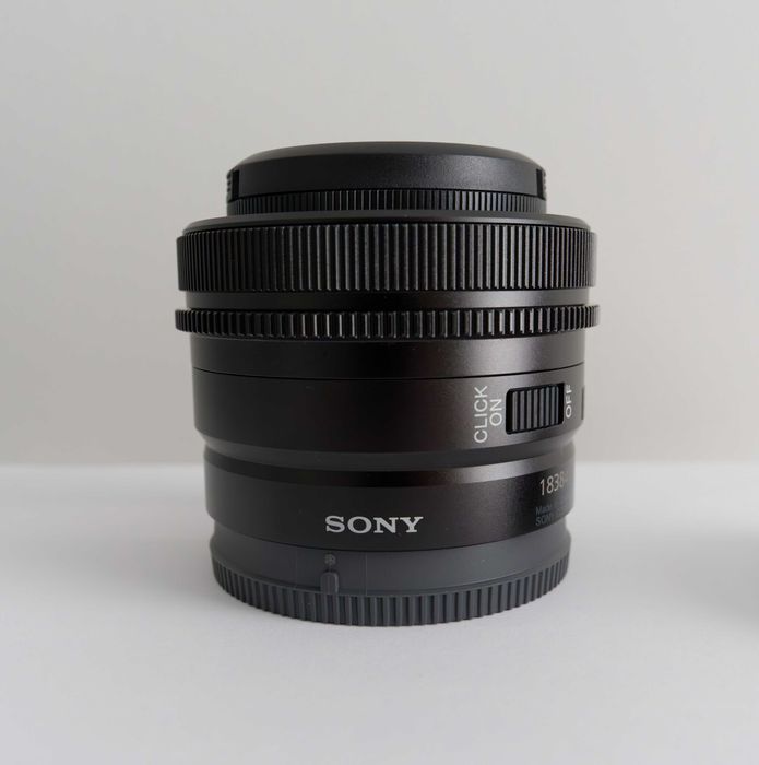 Об'єктив Sony FE 40mm f/2.5 G (SEL40F25G) та B+W MRC nano фільтр